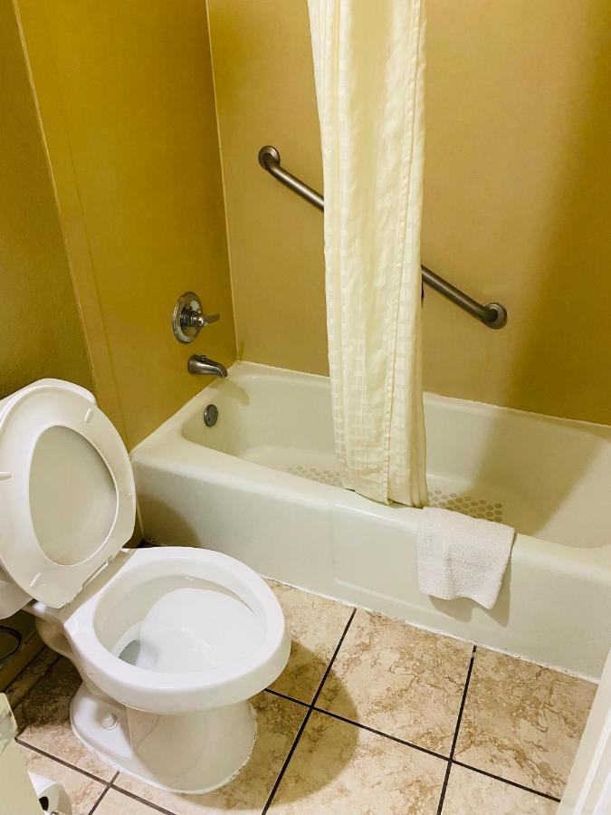 ซูเปอร์ 8 บาย วินด์แฮม นิวไอเบอเรีย Motel นิวไอเบเรีย ภายนอก รูปภาพ