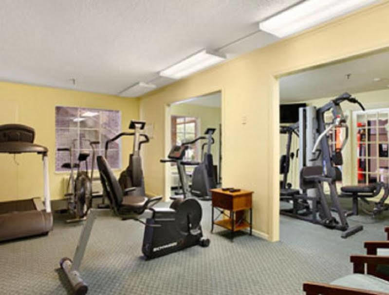 ซูเปอร์ 8 บาย วินด์แฮม นิวไอเบอเรีย Motel นิวไอเบเรีย ภายนอก รูปภาพ